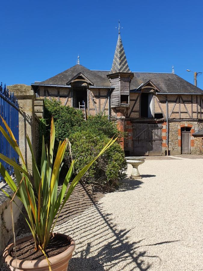 Les 5 Escales Bed & Breakfast Parthenay Exterior photo