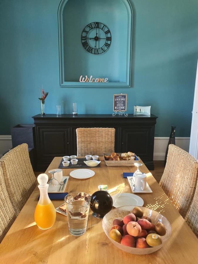 Les 5 Escales Bed & Breakfast Parthenay Exterior photo