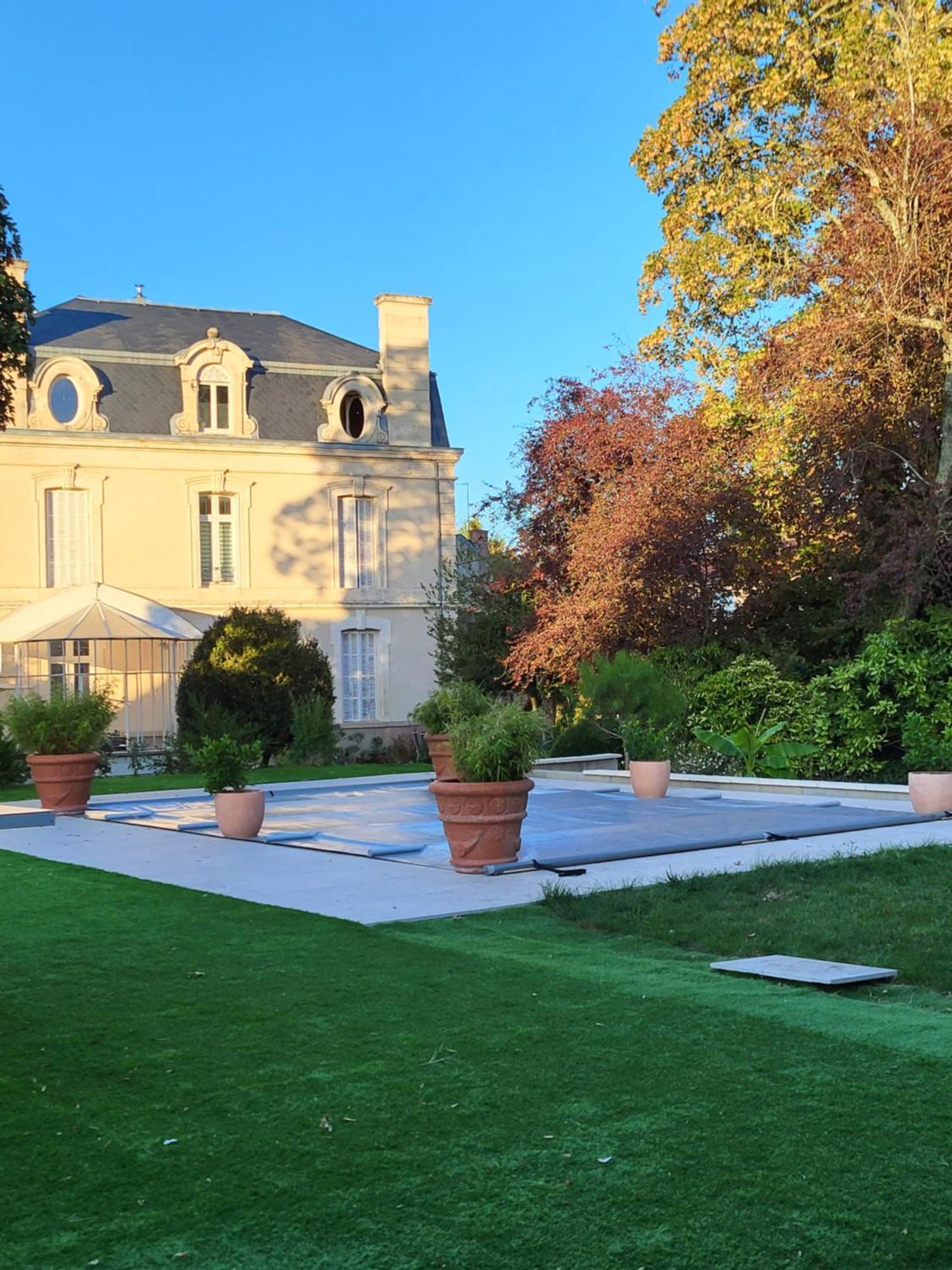 Les 5 Escales Bed & Breakfast Parthenay Exterior photo