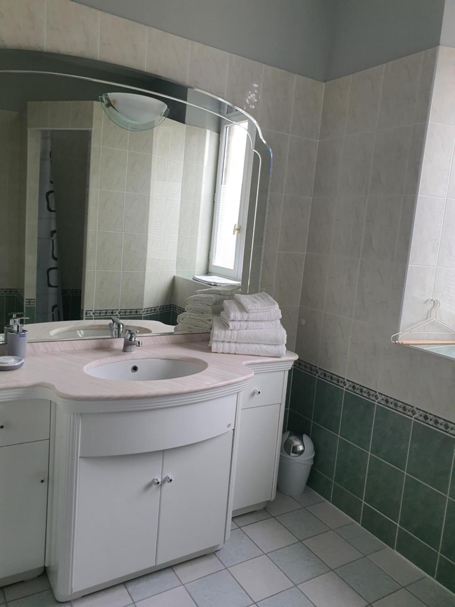 Les 5 Escales Bed & Breakfast Parthenay Room photo